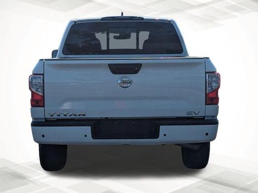 2022 Nissan Titan SV