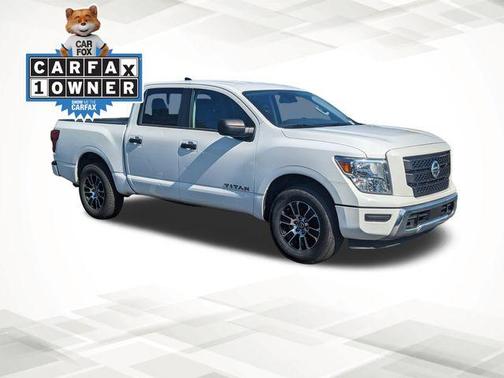 2022 Nissan Titan SV