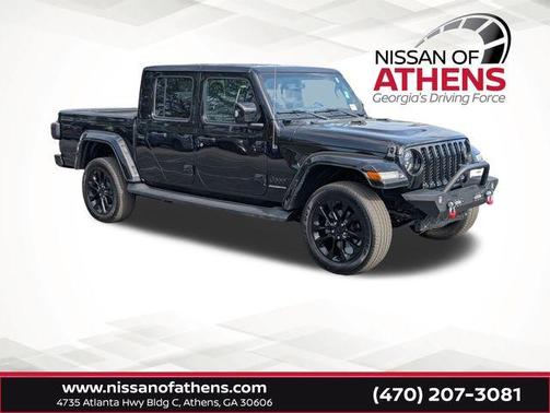Black Clearcoat 2023 Jeep Gladiator Overland