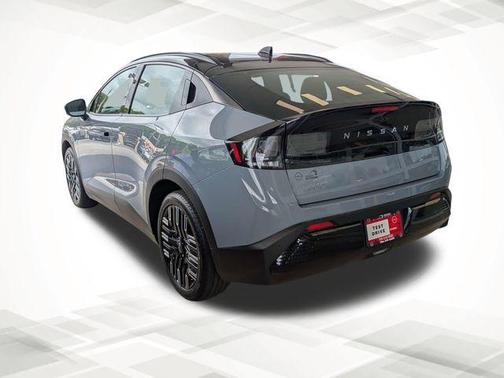 Boulder Gray Metallic 2026 Nissan Leaf PLATINUM+