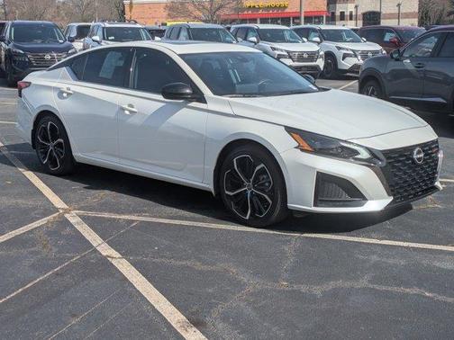 2024 Nissan Altima 2.5 SR