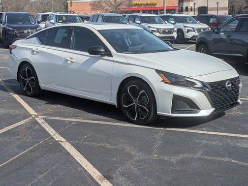 2024 Nissan Altima 2.5 SR