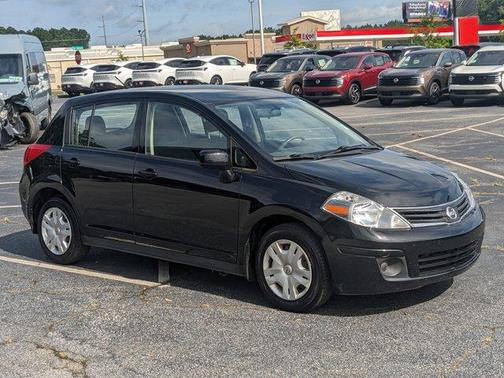 2011 Nissan Versa 1.8 S