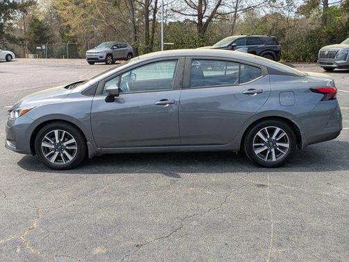 Gun Metallic 2024 Nissan Versa 1.6 SV