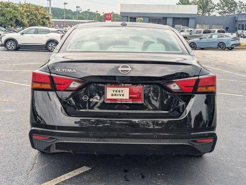 Super Black 2025 Nissan Altima SV