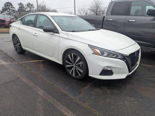 2022 Nissan Altima 2.5 SR