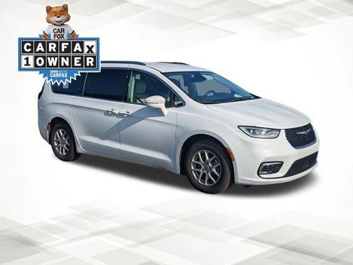 2021 Chrysler Pacifica Touring-L