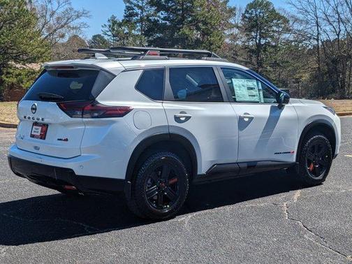 2025 Nissan Rogue Rock Creek