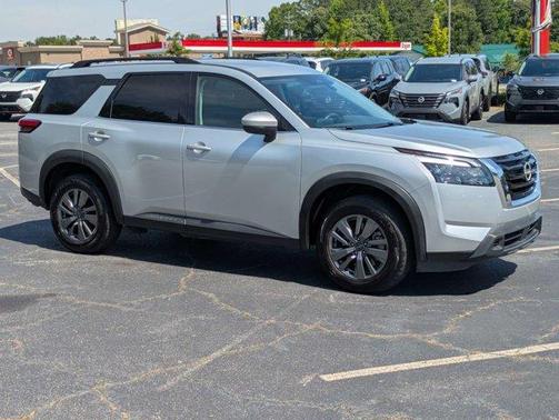 Brilliant Silver Metallic 2025 Nissan Pathfinder SV