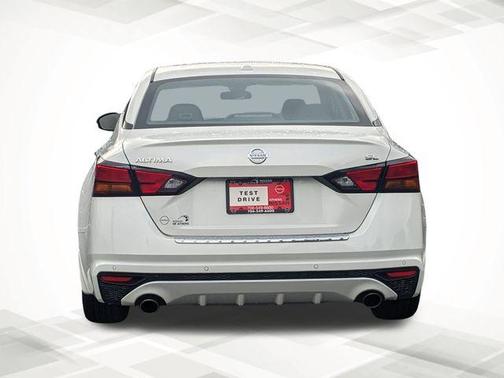 2022 Nissan Altima 2.5 SL