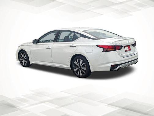 2022 Nissan Altima 2.5 SL