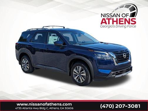 2025 Nissan Pathfinder SL