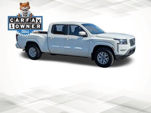 Glacier White 2022 Nissan Frontier SV