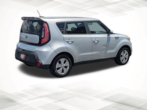 Bright Silver 2016 Kia Soul Base