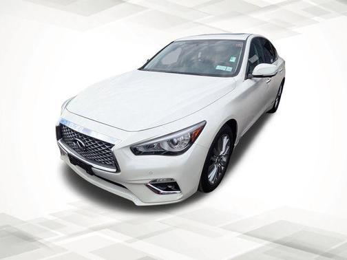 2024 INFINITI Q50 LUXE