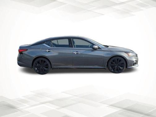 2020 Nissan Altima 2.5 Platinum