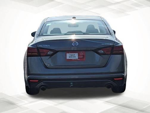 2020 Nissan Altima 2.5 Platinum
