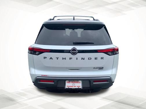 White / Black 2026 Nissan Pathfinder Platinum