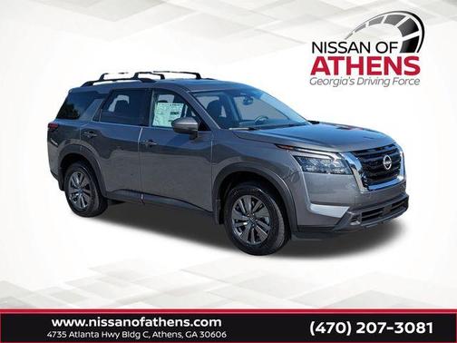 2025 Nissan Pathfinder SV