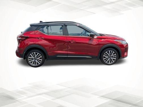 2 Tone Red / Black 2023 Nissan Kicks SR