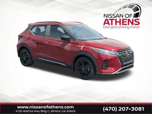 Scarlet Ember 2023 Nissan Kicks SR
