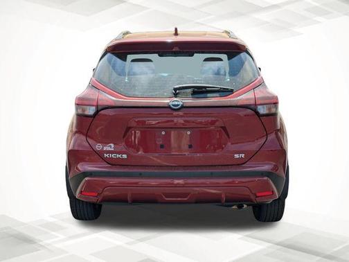 Scarlet Ember 2023 Nissan Kicks SR