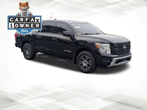 2023 Nissan Titan SV