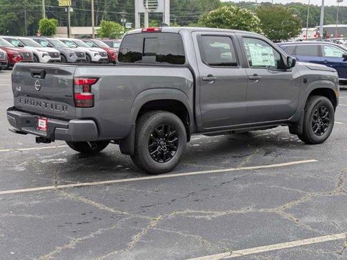 Gun Metallic 2026 Nissan Frontier SV