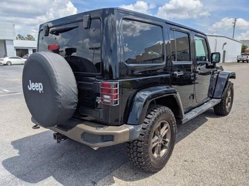 Photo 4 of 23 of 2017 Jeep Wrangler Unlimited Sahara