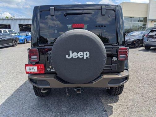 Photo 5 of 23 of 2017 Jeep Wrangler Unlimited Sahara