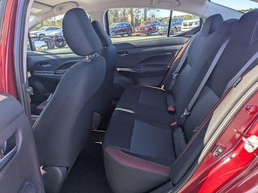 2025 Nissan Versa 1.6 SR