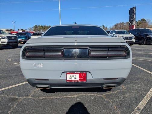 2020 Dodge Challenger SXT