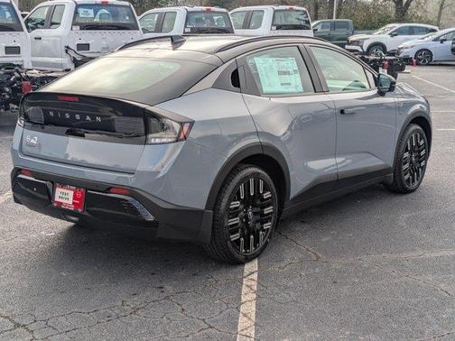 2026 Nissan Leaf PLAT+