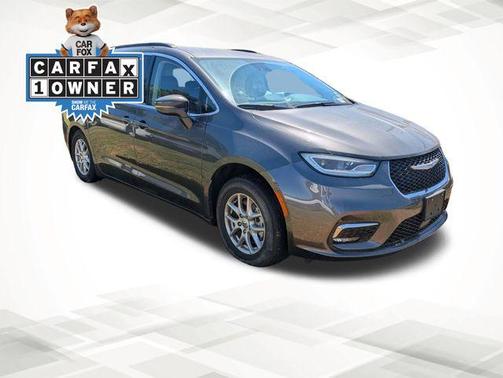 2022 Chrysler Pacifica Touring-L