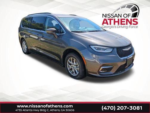 2022 Chrysler Pacifica Touring-L