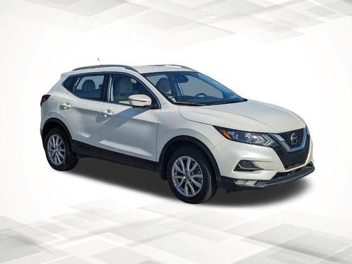 2022 Nissan Rogue Sport SV