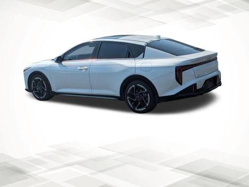 Snow White Pearl 2025 Kia K4 GT-Line