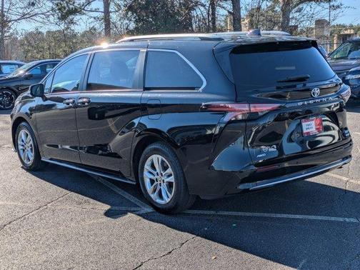 2022 Toyota Sienna Limited