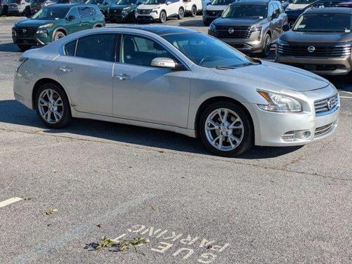 Brilliant Silver 2014 Nissan Maxima SV