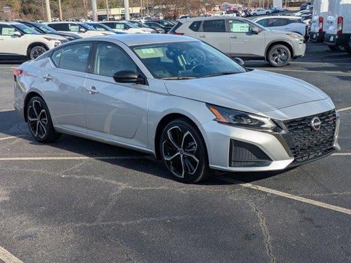 2024 Nissan Altima 2.5 SR