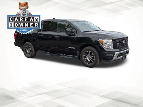 Black 2024 Nissan Titan SV