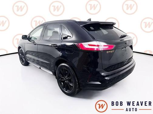 Agate Black Metallic 2022 Ford Edge SE