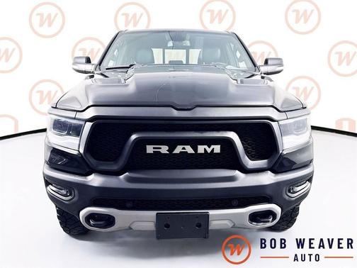 Diamond Black Crystal Pearlcoat 2019 RAM 1500 Rebel