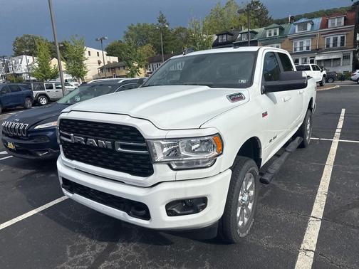 2022 RAM 2500 Big Horn Crew Cab 4x4 6'4' Box