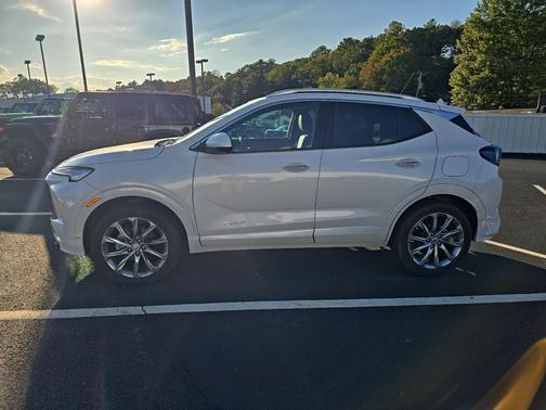 2024 Buick Encore GX Avenir