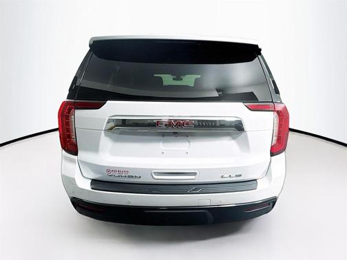 2022 GMC Yukon XL SLE