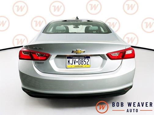 Silver Ice Metallic 2017 Chevrolet Malibu 1LS