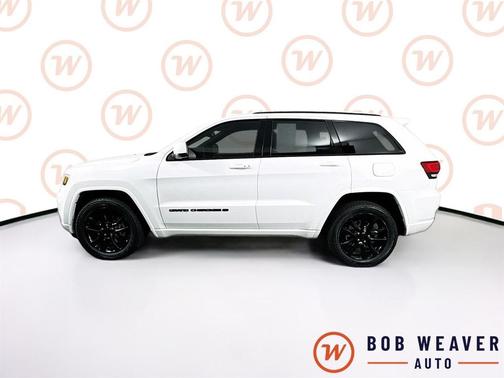 2022 Jeep Grand Cherokee Laredo