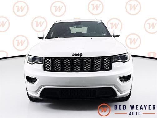 2022 Jeep Grand Cherokee Laredo