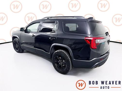 2023 GMC Acadia AWD AT4